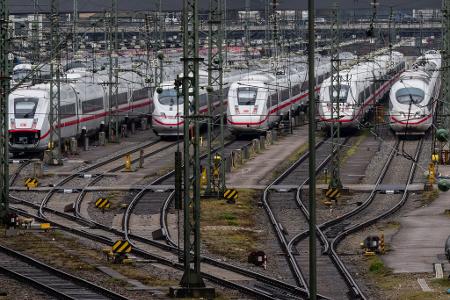 Mehr als 320 internationale Verbindungen hat die Bahn mit dem neuen Fahrplan im Angebot. (Archivbild)