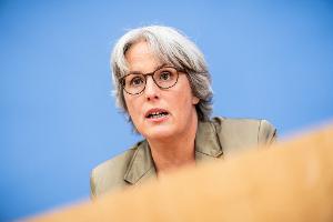 Die Unabhängige Bundesbeauftragte gegen sexuellen Missbrauch von Kindern und Jugendlichen, Kerstin Claus, sieht Fortschritte aber auch noch einen großen Handlungsbedarf im Kampf gegen sexuelle Gewalt gegen Kinder und Jugendliche. 