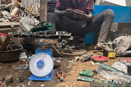 Nur gut ein kleiner Teil des Elektroschrotts weltweit wird nachweislich ordnungsgemäß gesammelt und recycelt. 