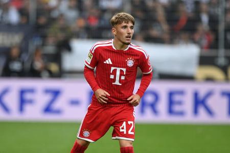 Lennart Karl (bis 45.) - Note: 4,5 - Zog nach dem Rückstand im Zusammenspiel mit Olise ein Powerplay auf. Leistete sich im Zusammenspiel aber doch immer wieder kleine Missverständnisse. Ging teilweise sogar unnötige Risiken, wenn die Restverteidigung nicht gewährleistet war.