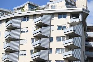32 Prozent der Mieterinnen und Mieter in deutschen Großstädten halten ihre Miete für zu hoch - hier Wohnungen in Stuttgart. (Archivfoto)