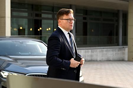 Bundesumweltminister Carsten Schneider bekräftigte jüngst, an der Reduzierung der Methanemissionen festhalten zu wollen. (Archivbild)
