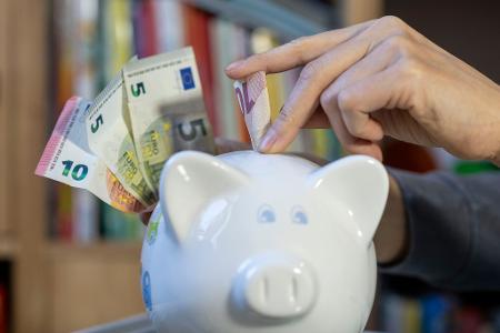 Kinder sollen künftig Geld vom Staat bekommen, um Vermögen fürs Alter aufzubauen. (Illustration)