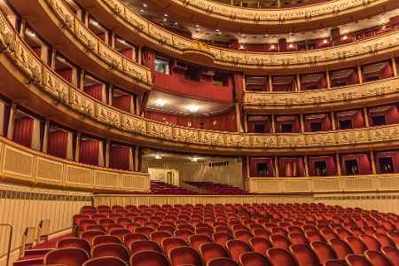 Leerer Theatersaal