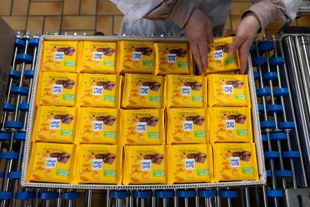 Die Ritter-Sport-Verpackung ist beim Deutschen Patent- und Markenamt registriert. (Archivbild)