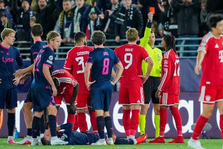 Geldstrafe für Olise? Eberl hält sich bedeckt