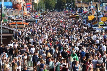 Die diesjährige Wiesn verzeichnete einen Besucherrekord. (Archivbild)