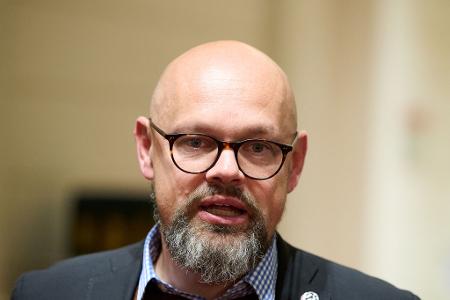 Linke-Fraktionsvorsitzender Tobias Schulze hat ein Treffen des Fraktionsvorstands mit Vanessa Emde in Aussicht gestellt. (Archivfoto)
