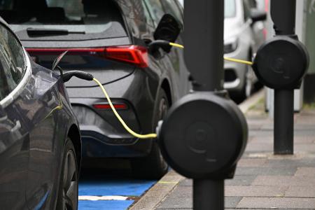 Der Anteil von E-Autos nimmt in Deutschland kontinuierlich zu. (Symbolbild)