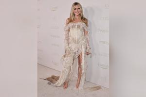 Transparenz und Spitze: Heidi Klum setzt auf ein Korsettkleid