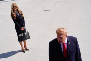 Zacharia hatte erst vor ein paar Tagen ihre erste Pressekonferenz als Trumps Sprecherin - nun gibt sie den Posten US-Kreisen zufolge schon wieder auf.(Archivbild)