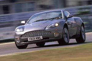 Aston Martin Vanquish 2001 alter Test