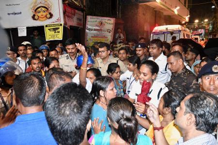 Während des Hindu-Fests Durga Puja kam es zu einem tödlichen Gedränge.
