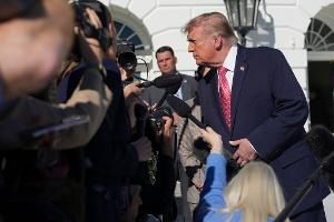 Trump teilt erneut gegen die Ukraine aus.