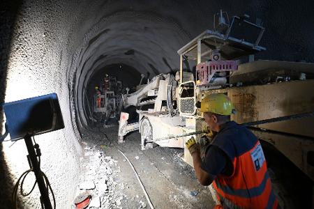 Der Tunnel soll Deutschland besser an Italien anbinden. (Archivbild)