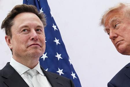 Ließ Musk den Internetdienst Starlink womöglich auf Geheiß Trumps drosseln? (Archivbild)