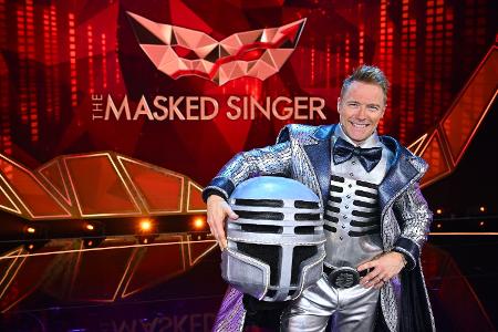 Diese Superstars steckten schon "Masked Singer"-Kostümen
