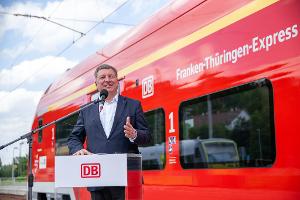 Bayerns Verkehrsminister Christian Bernreiter ist aktuell der Vorsitzende der Verkehrsministerkonferenz von Bund und Ländern. (Archivbild)