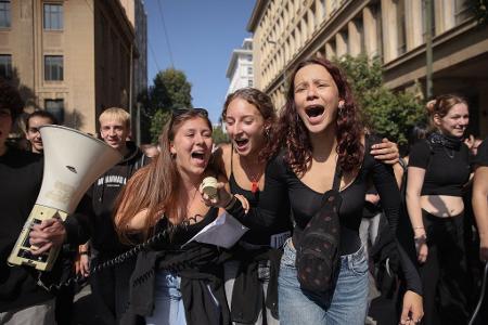 Schüler demonstrieren in Athen