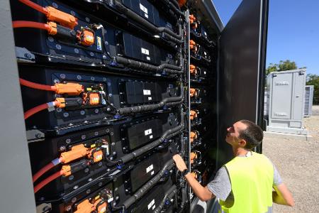 In Deutschland sind in diesem Jahr schon Hunderttausende Batteriespeicher in Betrieb gegangen. (Archivbild)