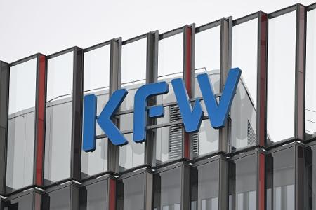 Die Förderbank KfW sieht nach wie vor keine echte Dynamik mittelständischer Investitionen in Deutschland. (Archivbild)