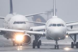 Bei der Lufthansa-Tochter City Airlines haben Kabinenbeschäftigte künftig die Wahl zwischen einer betrieblichen Altersvorsorge und einer Sofortauszahlung. (Symbolbild) 
