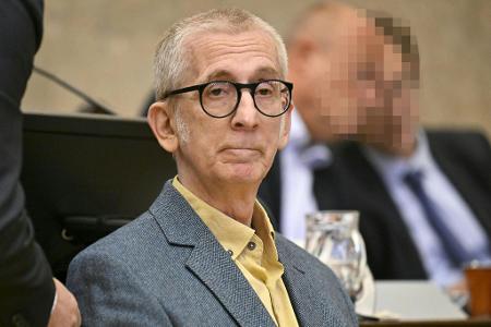 Der Angeklagte nahm das Urteil und die Strafe an. 