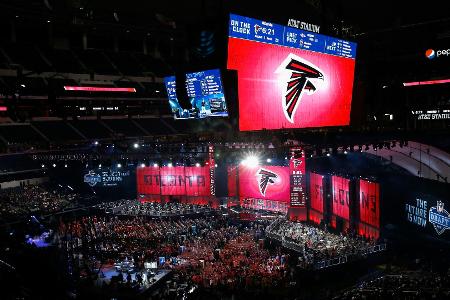 Falcons lösen mit Logo heftige Reaktionen aus: 