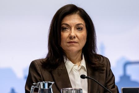 Ministerin Reiche will Raffinerien sichern.