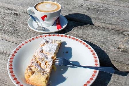 Kuchen, Südtirol, Italien, Camping Passeier, Alpen
