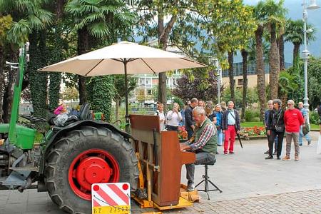 Traktor, Südtirol, Italien, Camping Passeier, Alpen