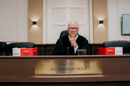 Alexander Hold