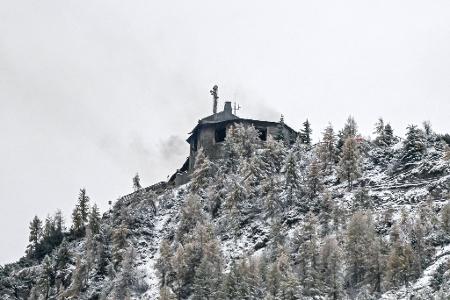 Am Morgen brannte es noch im Kehlsteinhaus. 