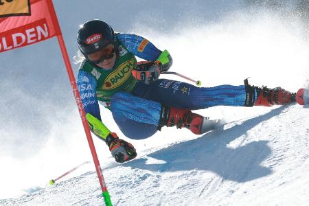 Riesenslalom in Sölden: Shiffrin führt, Aicher Neunte
