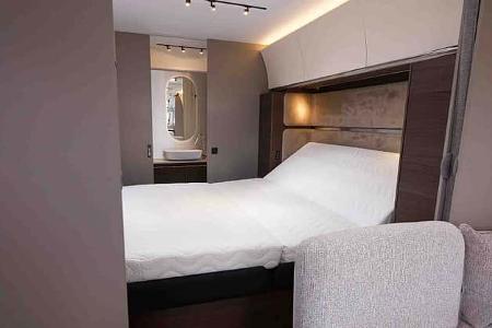 Caravan, Vergleich, Adria Alpina, Bett