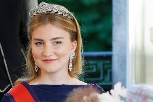 Kronprinzessin Elisabeth wird 25: Palast teilt neues Porträtfoto