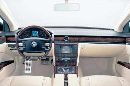 VW Phaeton W12 (2002)