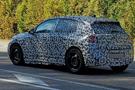 Peugeot E-208 Erlkönig