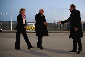 Steinmeier brach am frühen Morgen nach China auf.