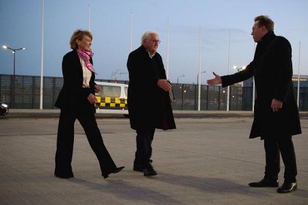 Steinmeier brach am frühen Morgen nach China auf.