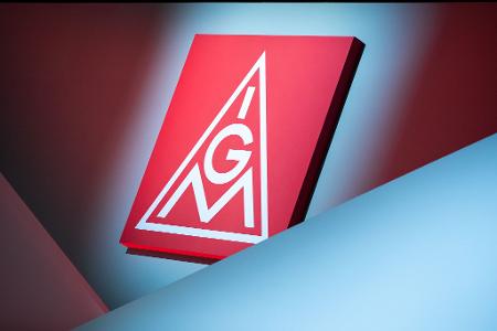 Trotz Industriekrise will die IG Metall höhere Entgelte durchsetzen. (Archivbild)