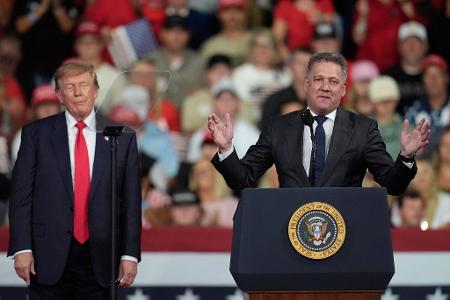 Döllner mit Trump - 