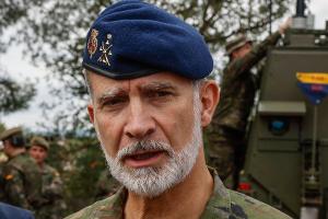 Zugunglück in Spanien: König Felipe bricht Militärübung ab