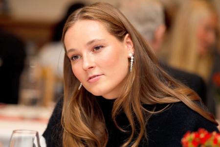 Ingrid Alexandra empfängt erstmals Solo-Gäste im historischen Büro
