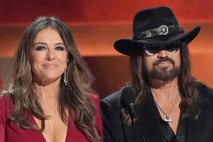 Elizabeth Hurley und Billy Ray Cyrus: Bald unter einem Dach in L.A.