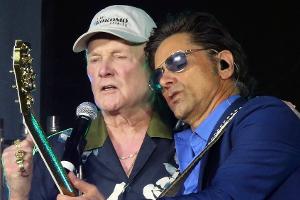 Beach Boys sagen offenbar Disney-Konzerte ab: John Stamos übernimmt
