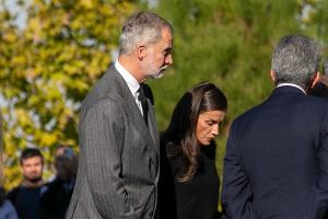 Felipe VI. und Letizia besuchen Opfer nach Zugunglück in Spanien