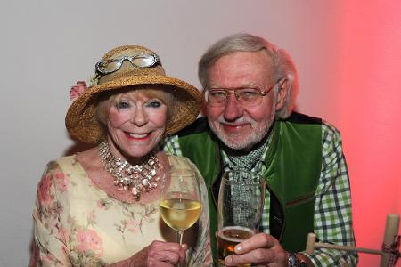 Elke Sommer und ihr Mann Wolf Walther lebten in Bayern und in den USA. 